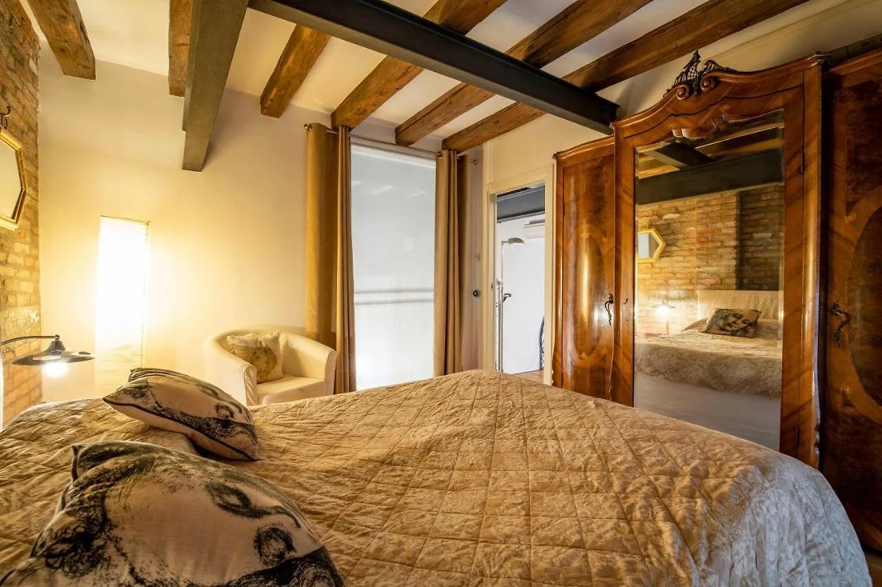Venetian Loft Apartment