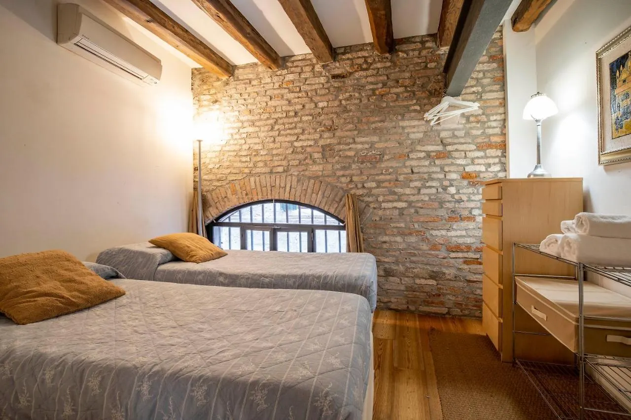 Venetian Loft Apartment Italy